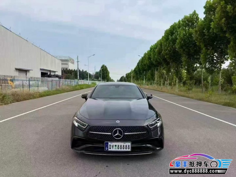 抵押车出售23年奔驰CLS轿车