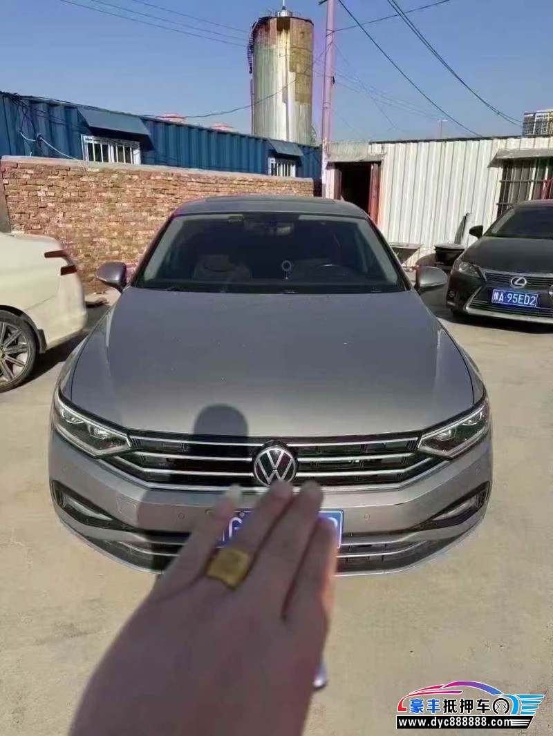 21年大众迈腾轿车