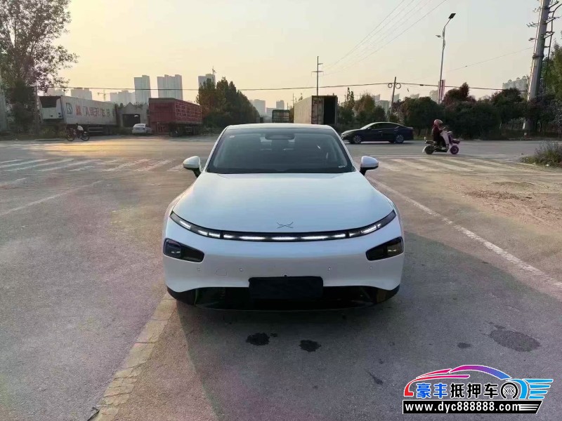 抵押车出售24年小鹏P7轿车