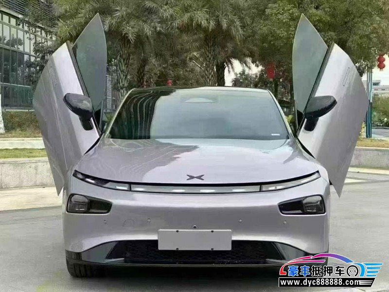 抵押车出售25年小鹏P7轿车