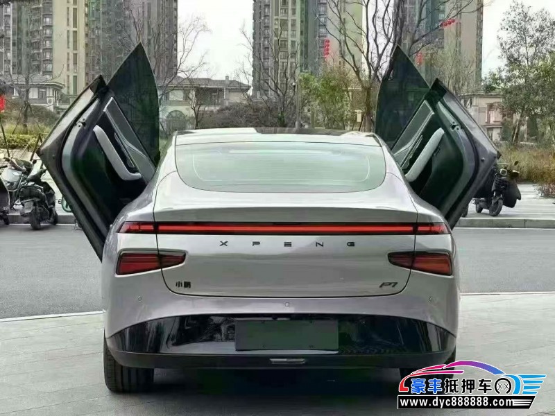 25年小鹏P7轿车抵押车出售