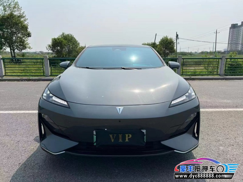 抵押车出售24年长安深蓝SL03轿车