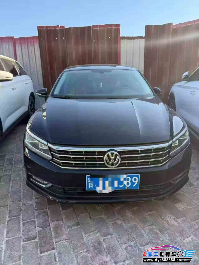 抵押车出售18年大众帕萨特轿车