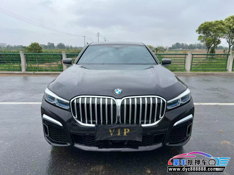 抵押车出售23年宝马7系轿车