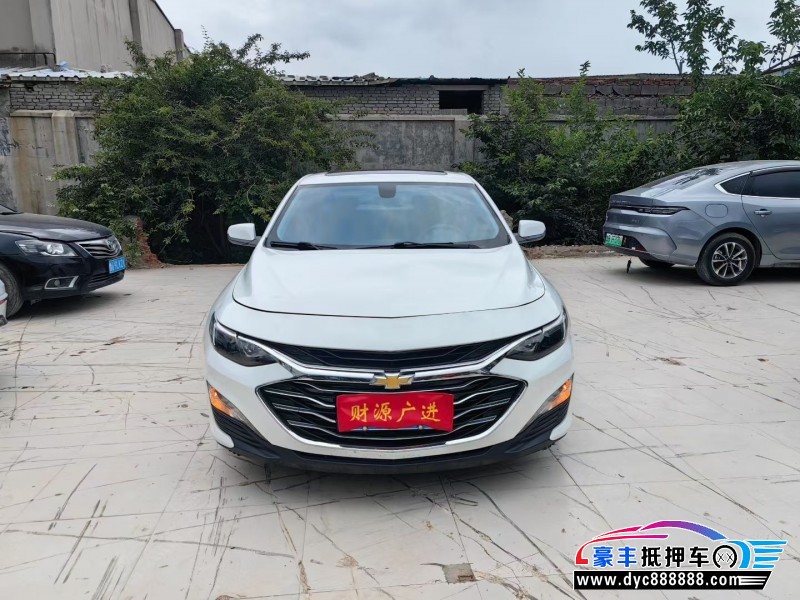 抵押车出售20年雪佛兰迈锐宝XL轿车