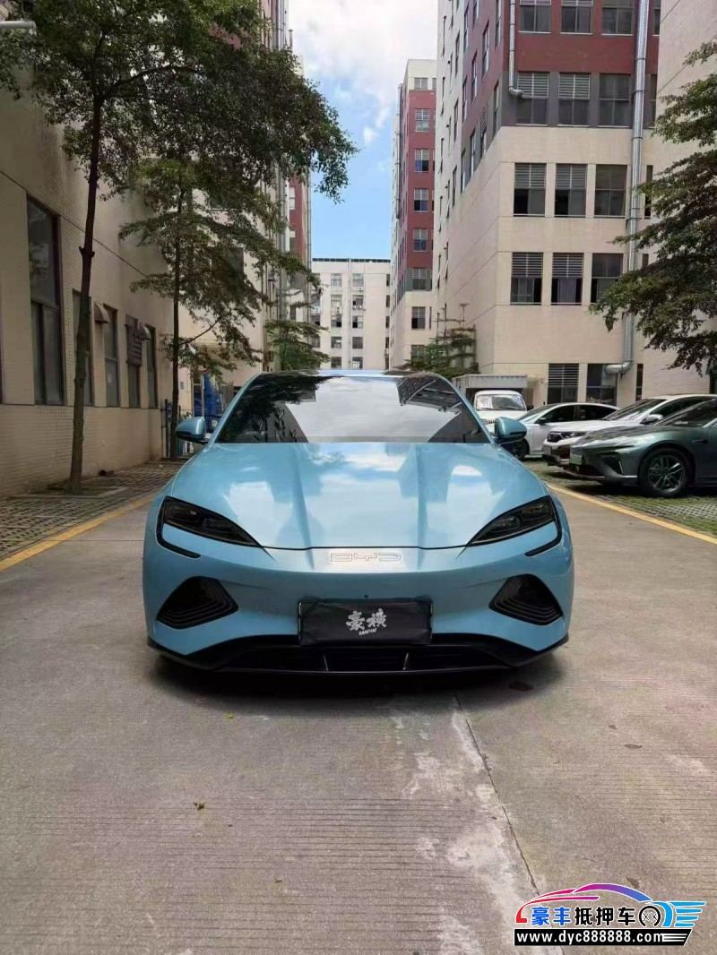 抵押车出售23年比亚迪海豹轿车
