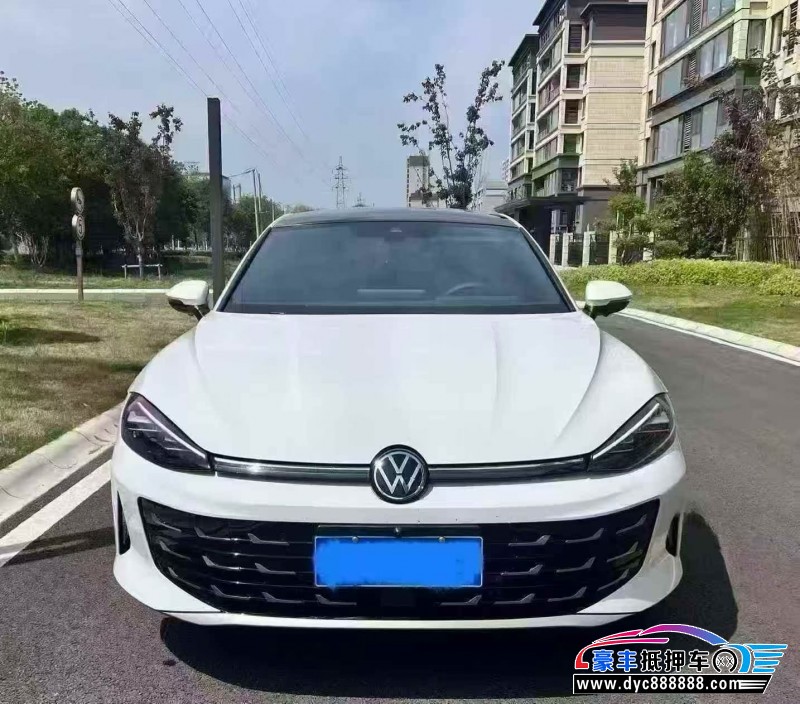 抵押车出售25年大众凌渡轿车
