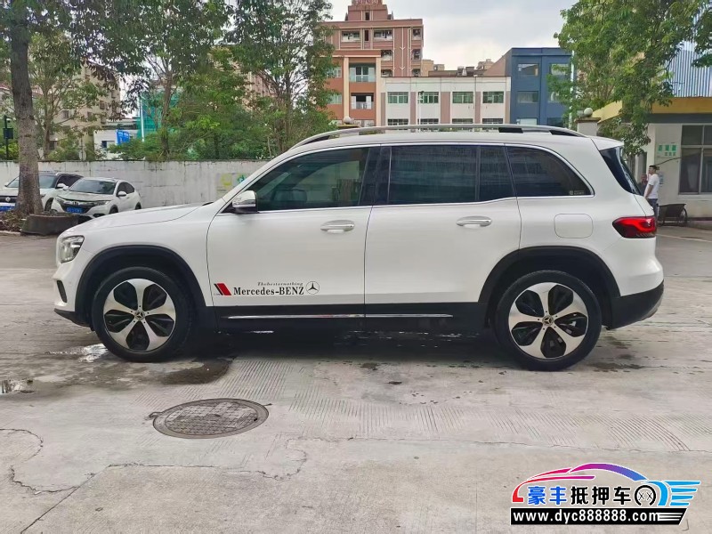 21年奔驰GLB轿车抵押车出售