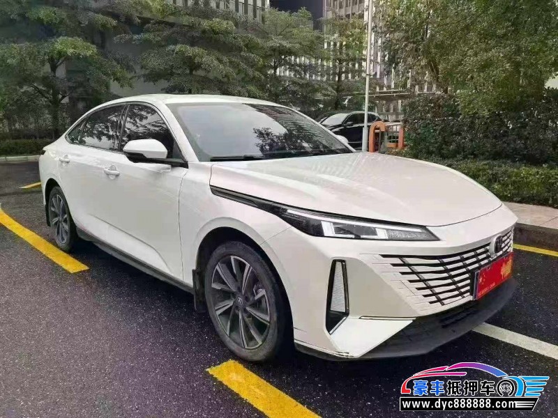 25年长安逸动轿车抵押车出售