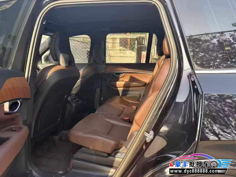 22年沃尔沃XC90轿车抵押车出售