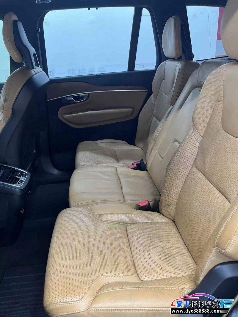 17年沃尔沃XC90轿车抵押车出售