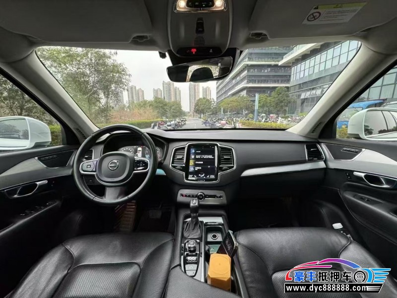 17年沃尔沃XC90轿车抵押车出售