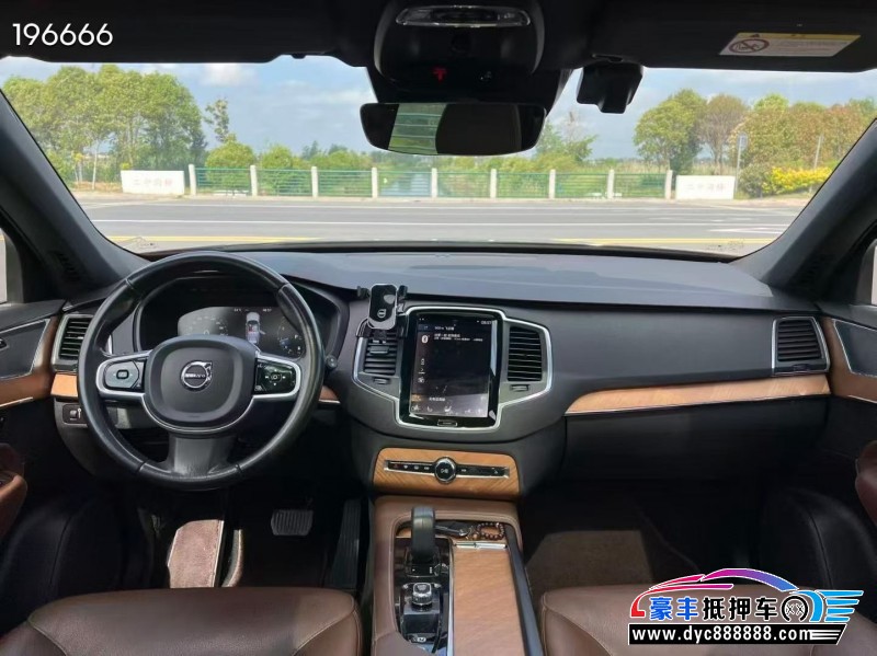 22年沃尔沃XC90轿车抵押车出售