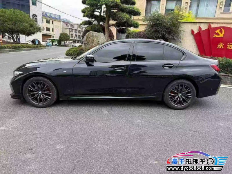 24年宝马3系轿车抵押车出售
