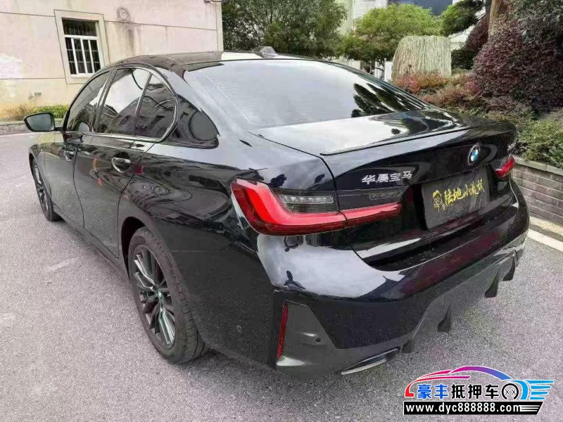 24年宝马3系轿车抵押车出售
