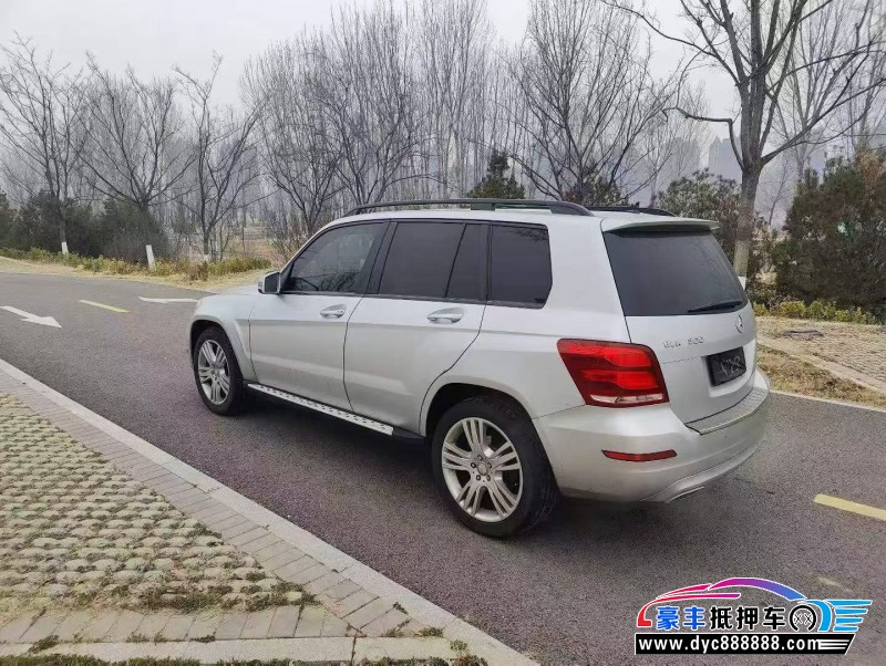 13年奔驰GLK轿车抵押车出售