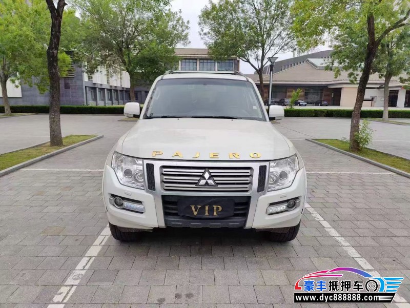 19年三菱帕杰罗SUV抵押车出售