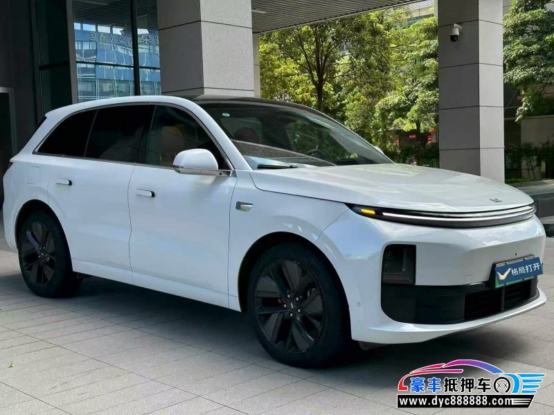 25年理想L6轿车抵押车出售