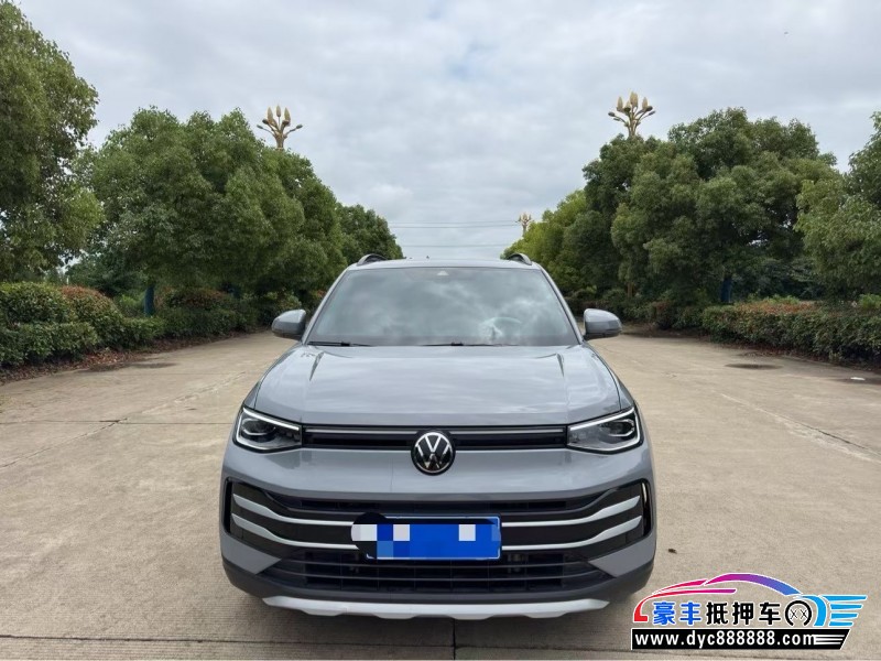 抵押车出售25年大众途岳轿车