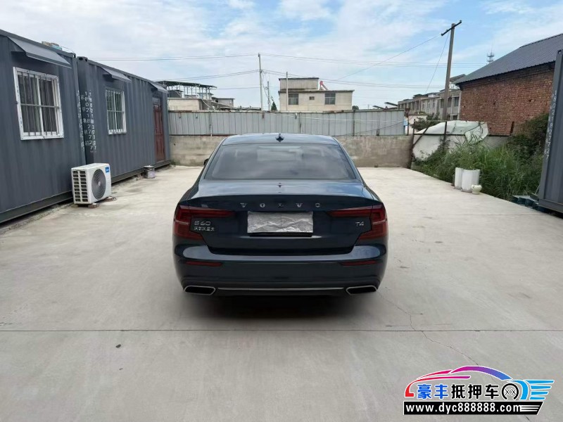 21年沃尔沃S60轿车抵押车出售