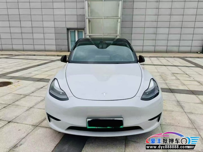 抵押车出售22年特斯拉Model Y轿车