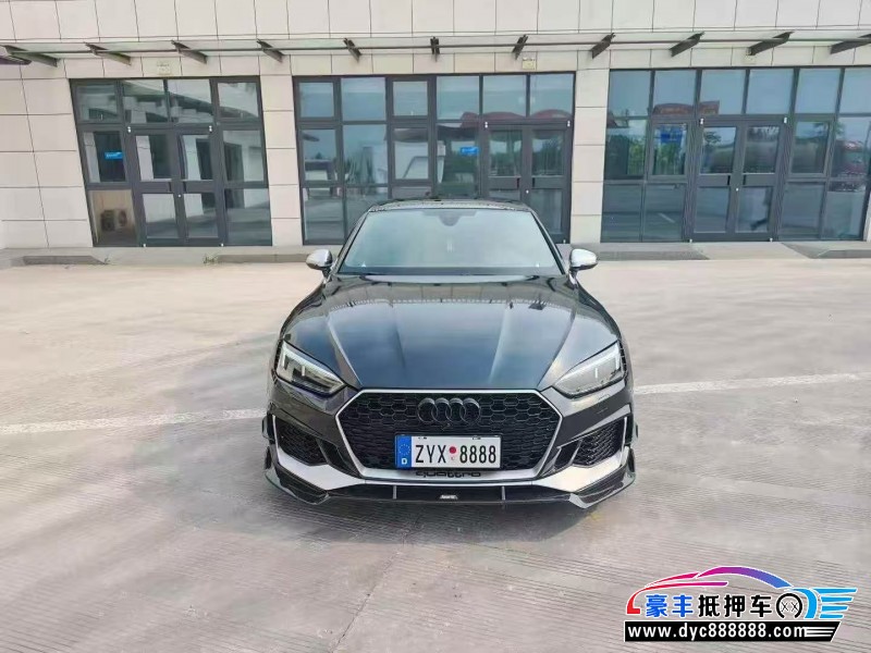 抵押车出售20年奥迪RS5轿车