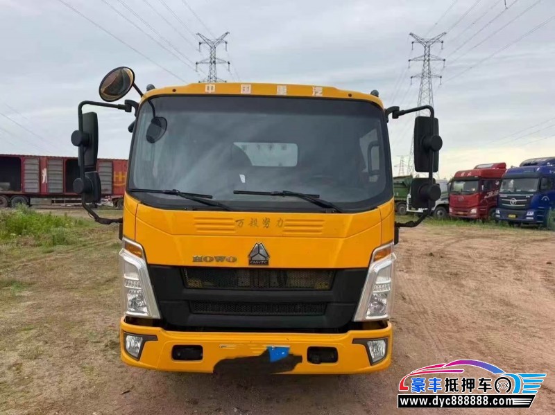 23年重汽豪沃轿车