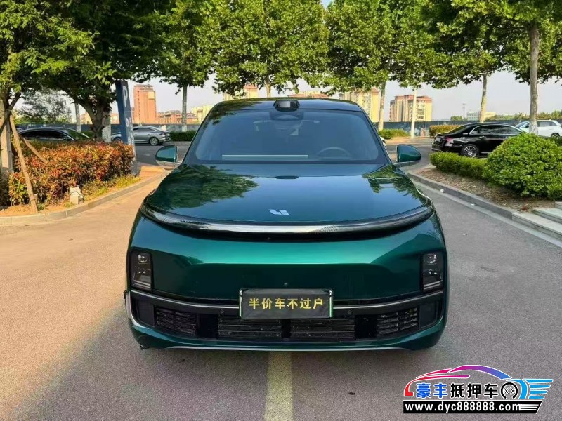 24年理想L8轿车抵押车出售