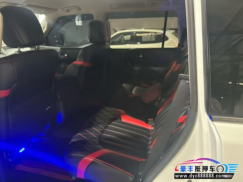 21年日产途乐轿车抵押车出售