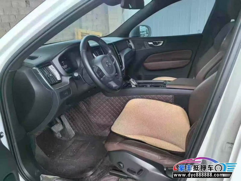 23年沃尔沃XC60轿车抵押车出售