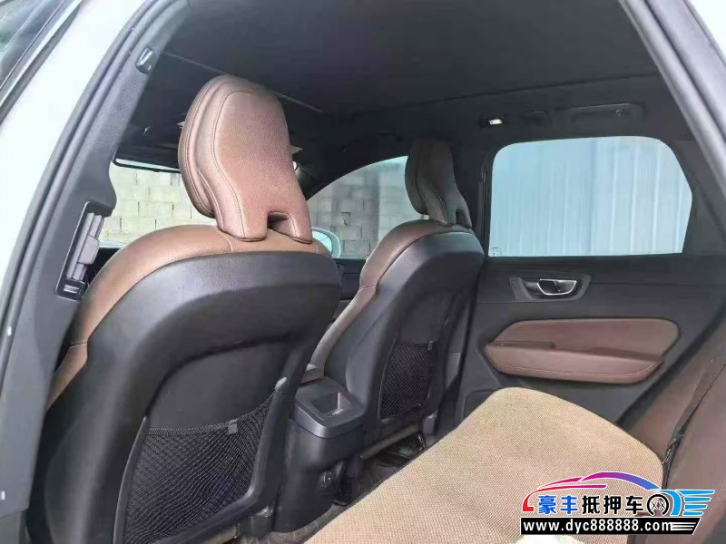 23年沃尔沃XC60轿车抵押车出售