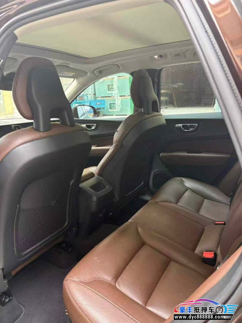 18年沃尔沃XC60轿车抵押车出售