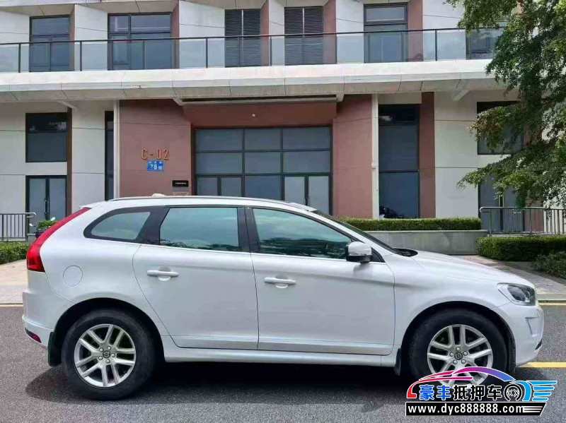 17年沃尔沃XC60轿车抵押车出售