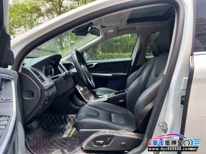 17年沃尔沃XC60轿车抵押车出售