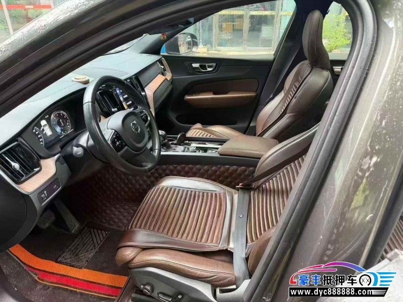 20年沃尔沃XC60轿车抵押车出售