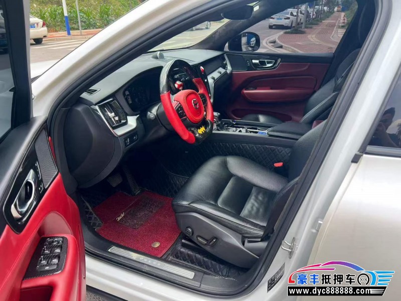 19年沃尔沃XC60轿车抵押车出售