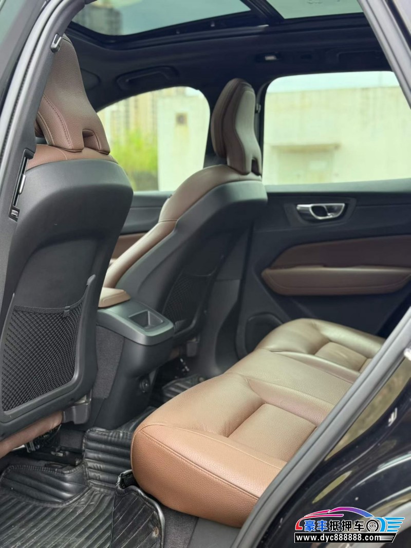 22年沃尔沃XC60轿车抵押车出售
