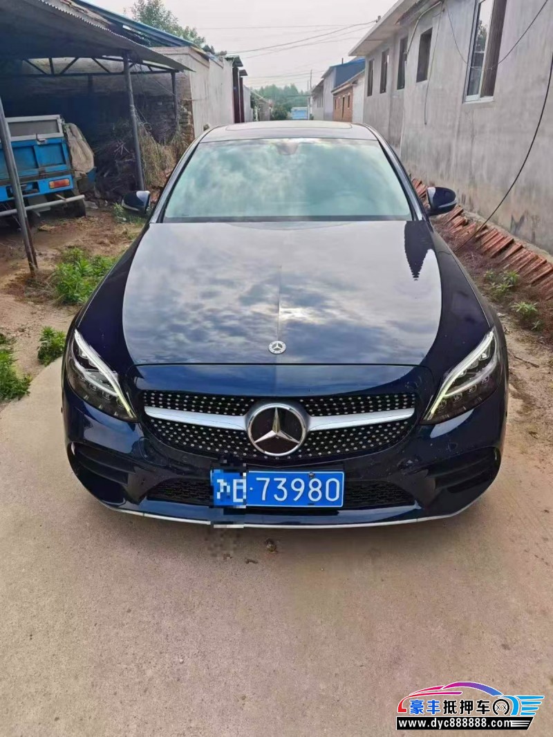 19年奔驰C轿车抵押车出售