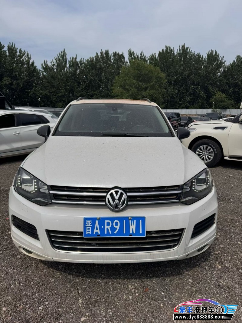 抵押车出售16年大众途锐轿车