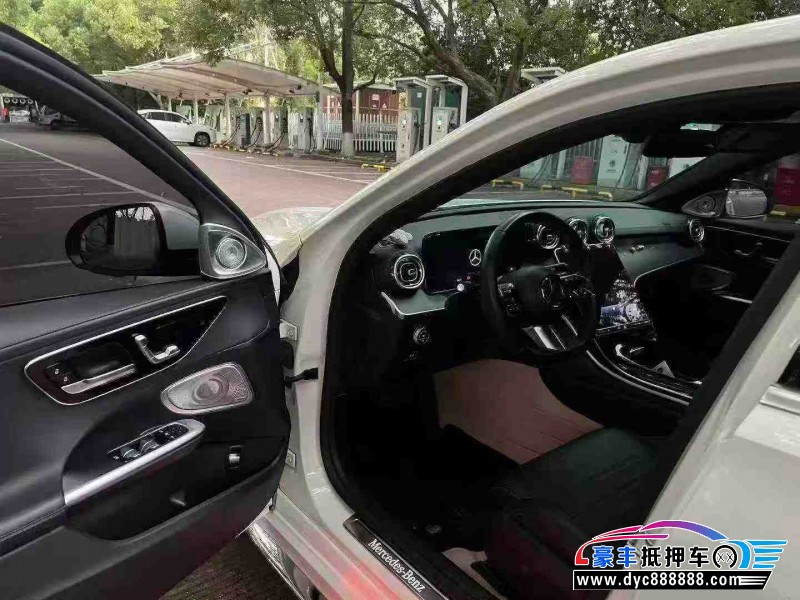 23年奔驰C轿车抵押车出售