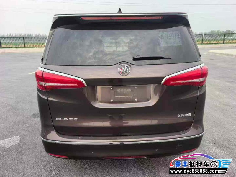 17年别克GL8轿车抵押车出售