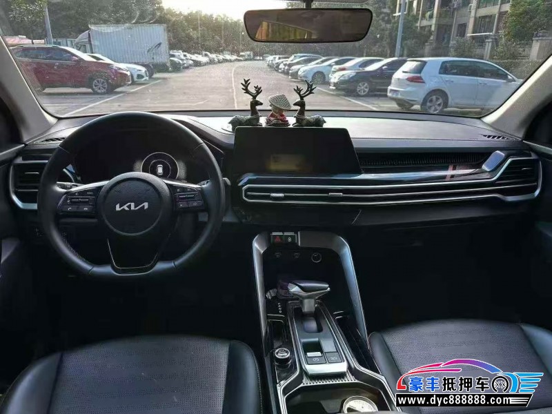 21年起亚智跑轿车抵押车出售