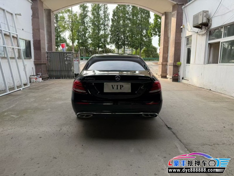 20年奔驰E轿车抵押车出售