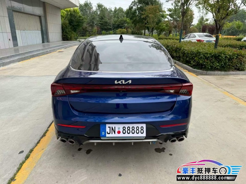 22年起亚K5轿车抵押车出售