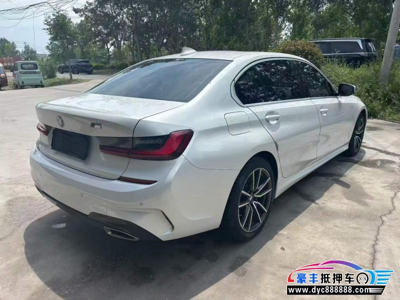 21年宝马3系轿车抵押车出售