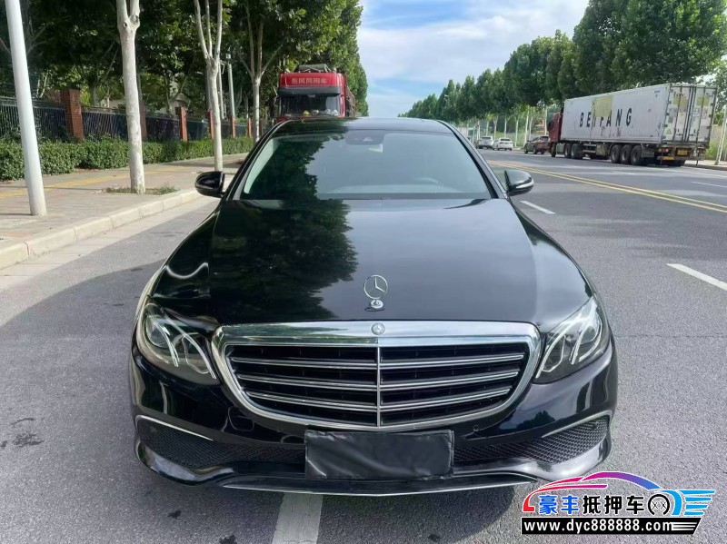 17年奔驰E轿车抵押车出售