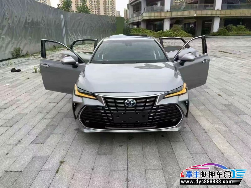 抵押车出售23年丰田亚洲龙轿车
