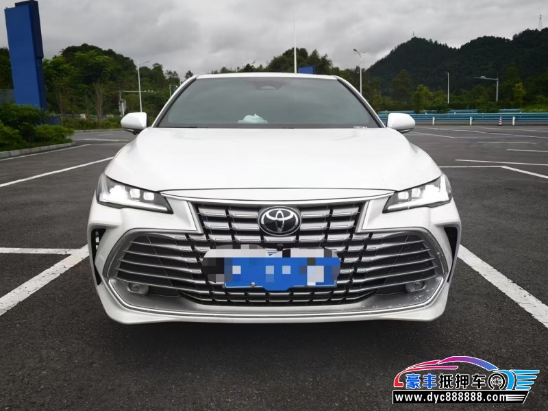 抵押车出售25年丰田亚洲龙轿车