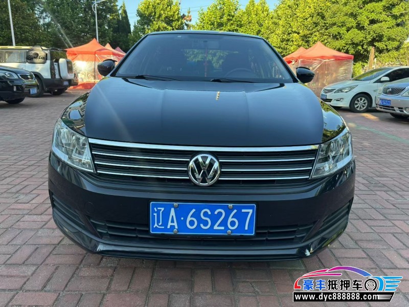 抵押车出售21年大众朗逸轿车