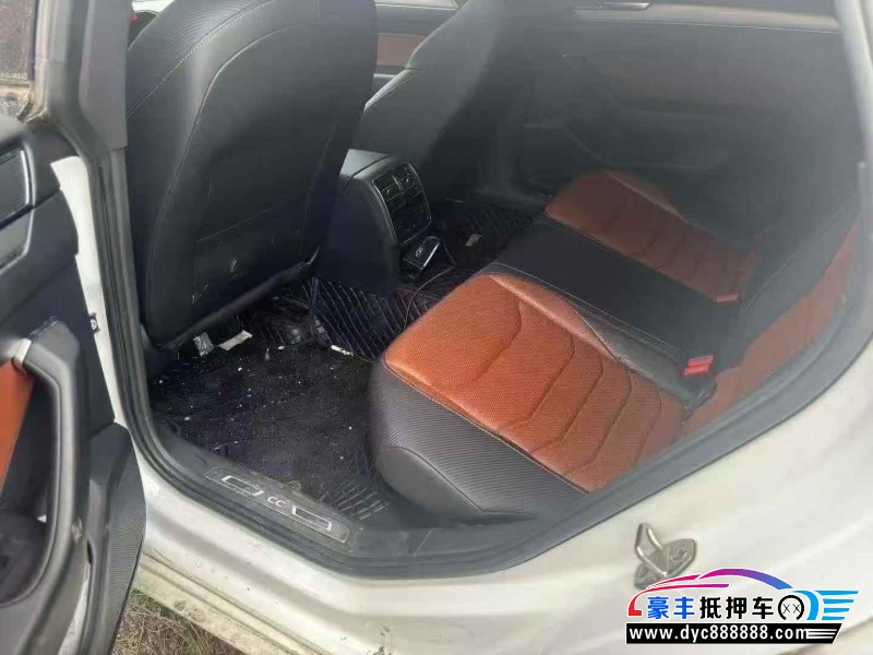 19年大众CC轿车抵押车出售